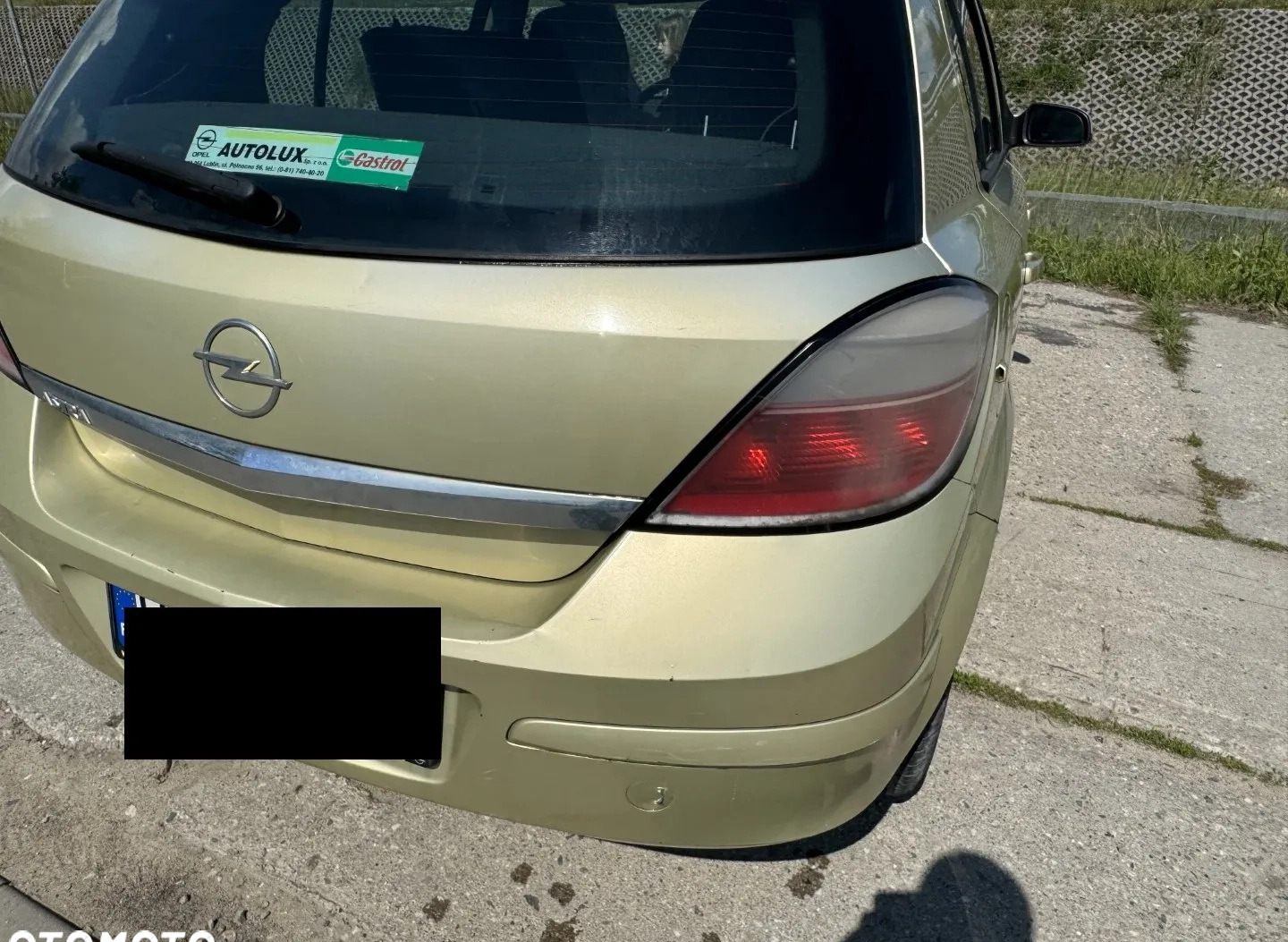 Opel Astra cena 6000 przebieg: 208800, rok produkcji 2004 z Marki małe 211